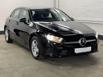 MERCEDES-BENZ A 180 d 8G-DCT Entry  DAB   MBUX   Sitzheizung