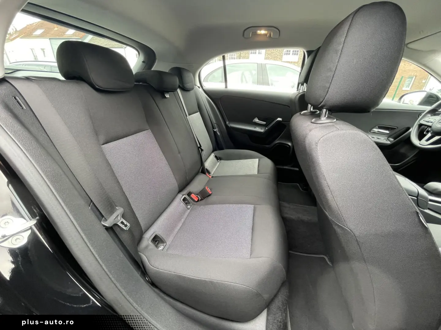 MERCEDES-BENZ A 180 d 8G-DCT Entry  DAB   MBUX   Sitzheizung