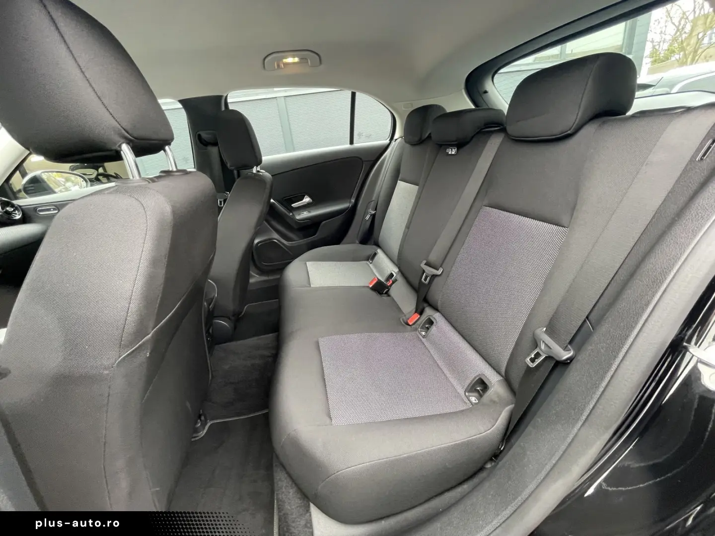 MERCEDES-BENZ A 180 d 8G-DCT Entry  DAB   MBUX   Sitzheizung