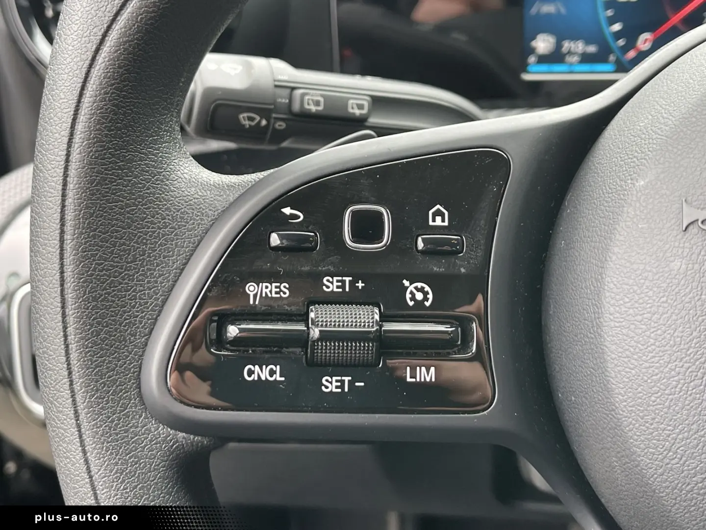 MERCEDES-BENZ A 180 d 8G-DCT Entry  DAB   MBUX   Sitzheizung