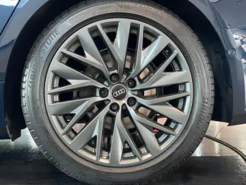 AUDI A7 quattro S-line  ViCo Laser Pano HUD AHK ACC