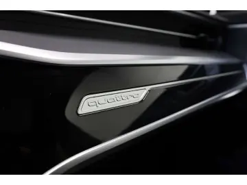 AUDI A6 Avant 45 TFSI quattro Advanced AHK Leder RFK