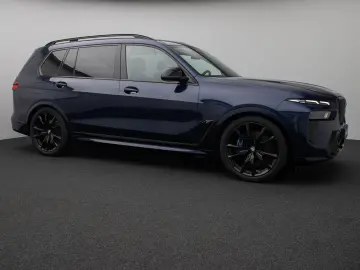 BMW X7 M60i xD Panorama 360  HUD DAB H K SoftCL22
