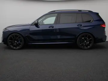 BMW X7 M60i xD Panorama 360  HUD DAB H K SoftCL22