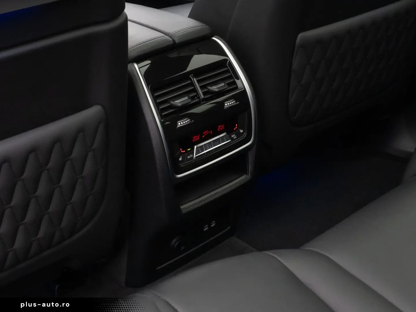 BMW X7 M60i xD Panorama 360  HUD DAB H K SoftCL22