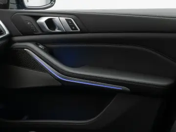 BMW X7 M60i xD Panorama 360  HUD DAB H K SoftCL22