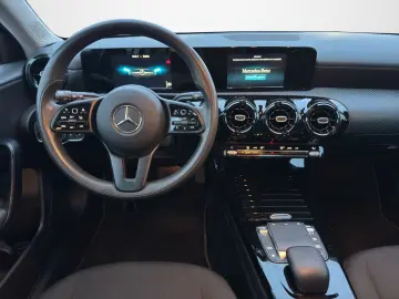 MERCEDES-BENZ A 180d  Automatik  Navi RFK  Tempomat