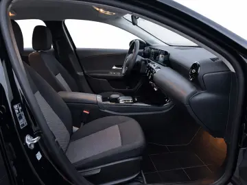 MERCEDES-BENZ A 180d  Automatik  Navi RFK  Tempomat