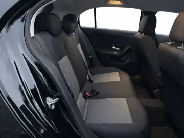 MERCEDES-BENZ A 180d  Automatik  Navi RFK  Tempomat