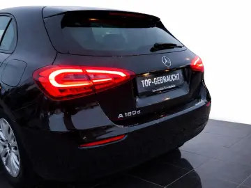 MERCEDES-BENZ A 180d  Automatik  Navi RFK  Tempomat