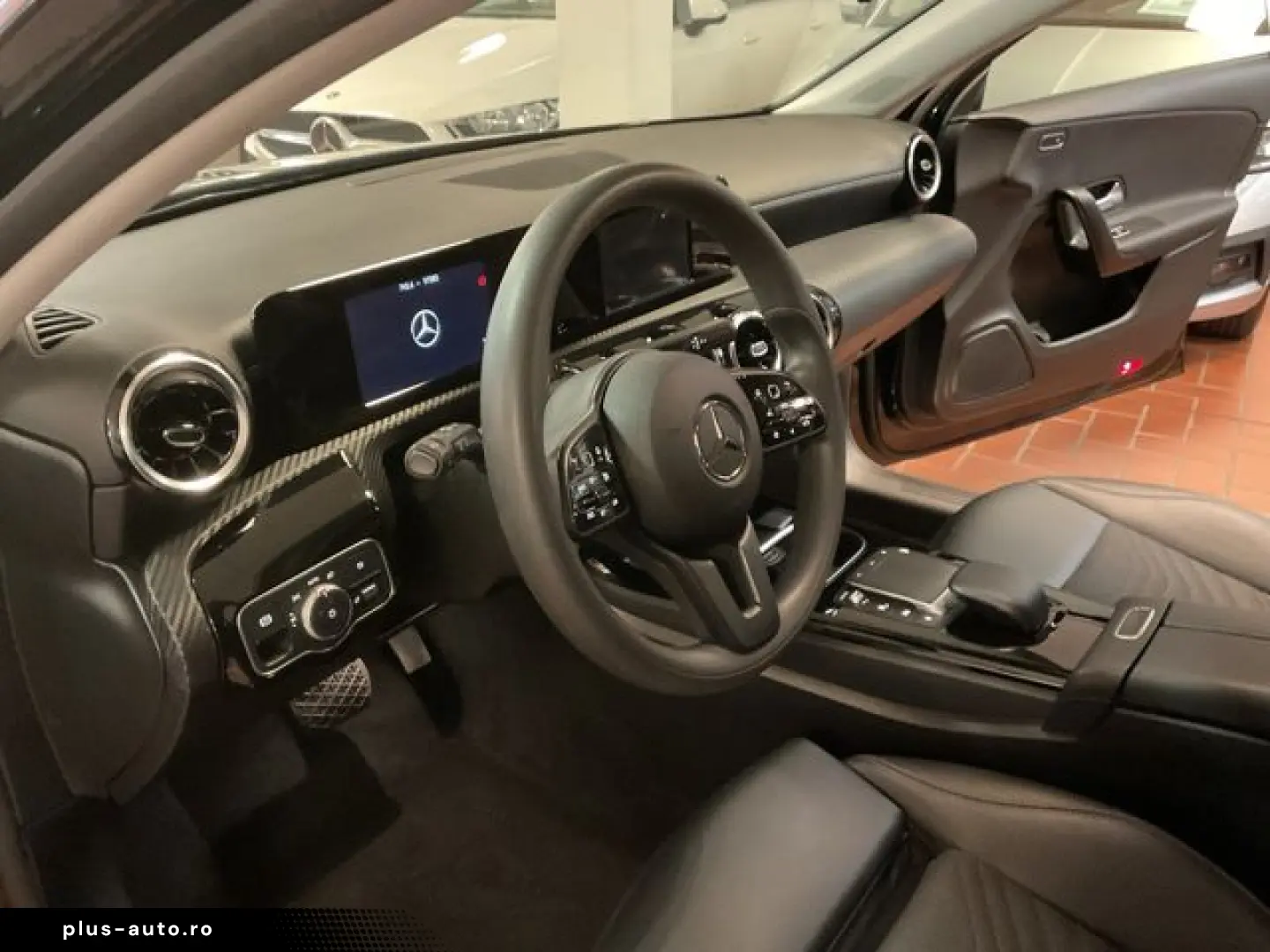 MERCEDES-BENZ A 180 d Style LED Kamera Park Paket