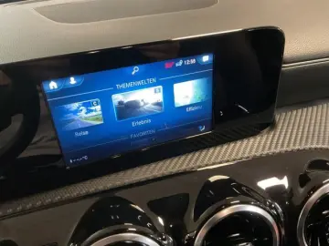 MERCEDES-BENZ A 180 d Style LED Kamera Park Paket