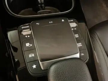 MERCEDES-BENZ A 180 d Style LED Kamera Park Paket