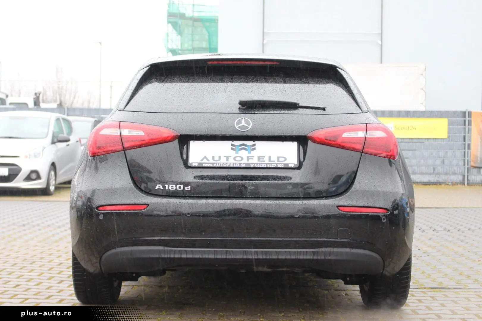 MERCEDES-BENZ A 180 d VOLLSHEFT LEDER PDC BT NAVI SHZ