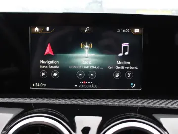 MERCEDES-BENZ A 180 d VOLLSHEFT LEDER PDC BT NAVI SHZ