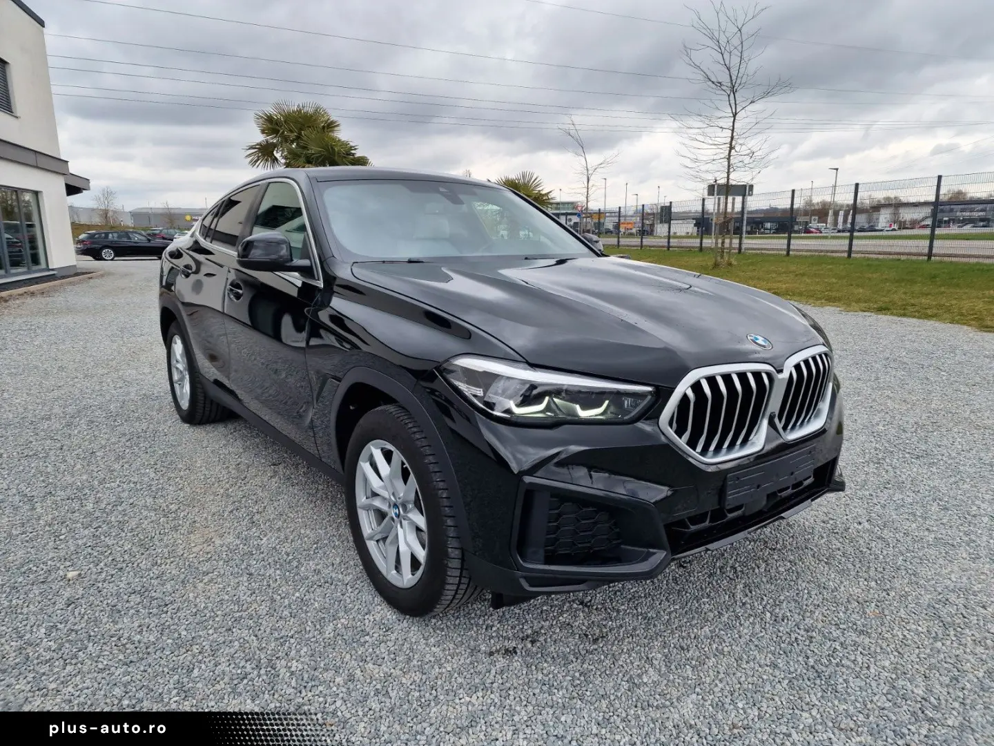 BMW X6 xDrive30d Panorama AHK B&W Standheizung Rollo