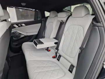 BMW X6 xDrive30d Panorama AHK B&W Standheizung Rollo