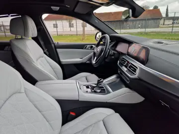 BMW X6 xDrive30d Panorama AHK B&W Standheizung Rollo