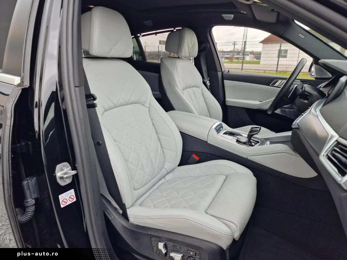 BMW X6 xDrive30d Panorama AHK B&W Standheizung Rollo