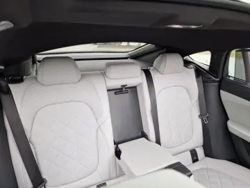 BMW X6 xDrive30d Panorama AHK B&W Standheizung Rollo