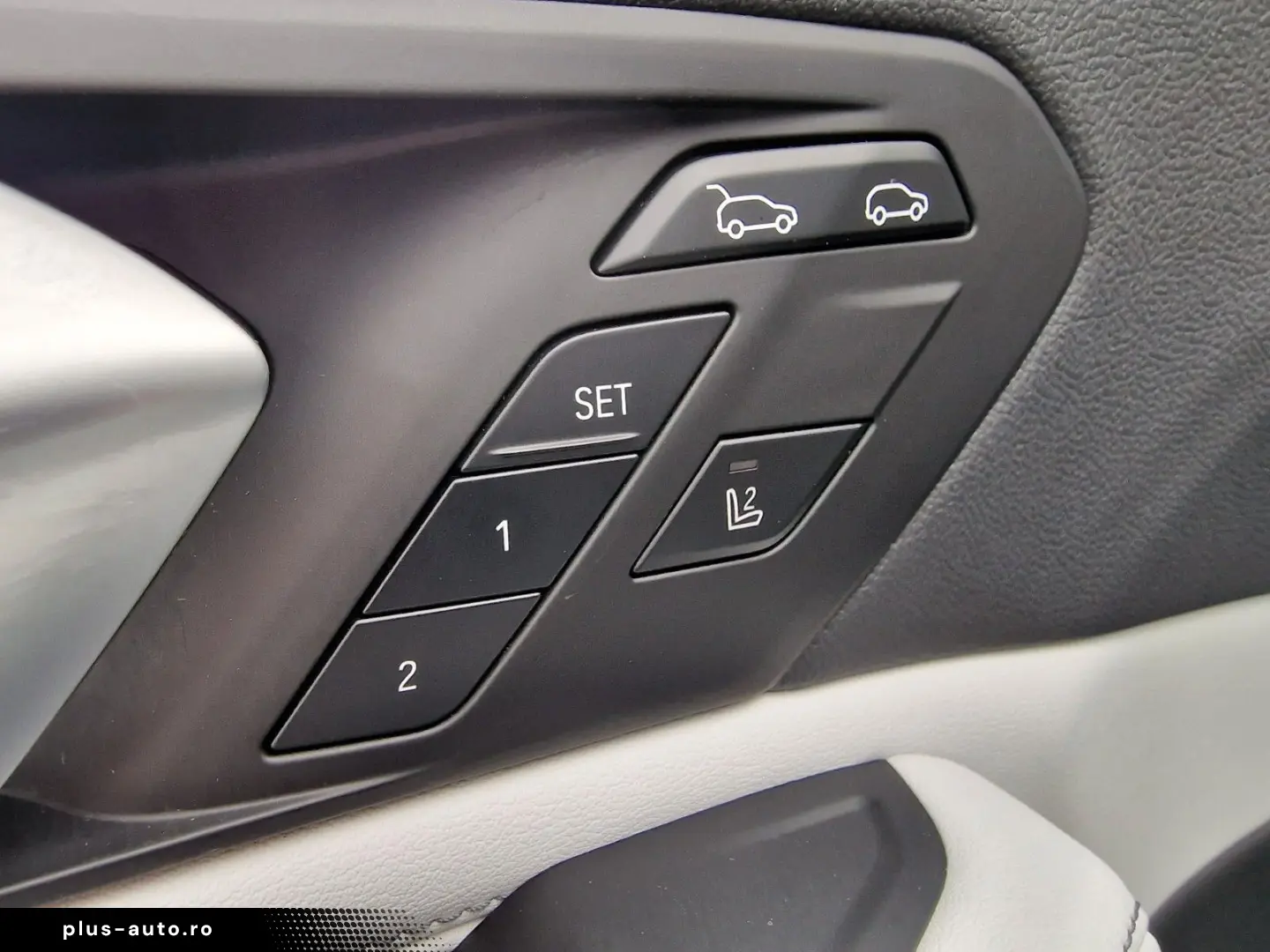 BMW X6 xDrive30d Panorama AHK B&W Standheizung Rollo