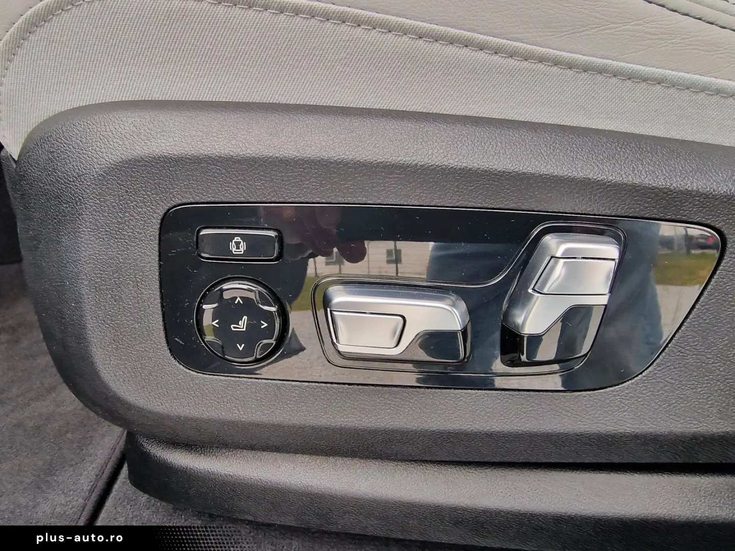 BMW X6 xDrive30d Panorama AHK B&W Standheizung Rollo