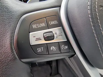 BMW X6 xDrive30d Panorama AHK B&W Standheizung Rollo