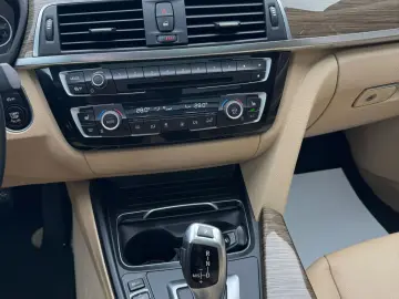 BMW Seria 3 GT 2017 11