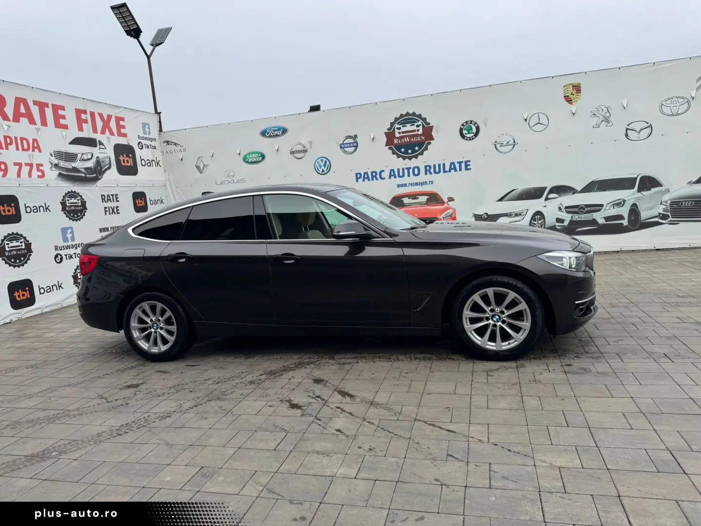 BMW Seria 3 GT 2017 11