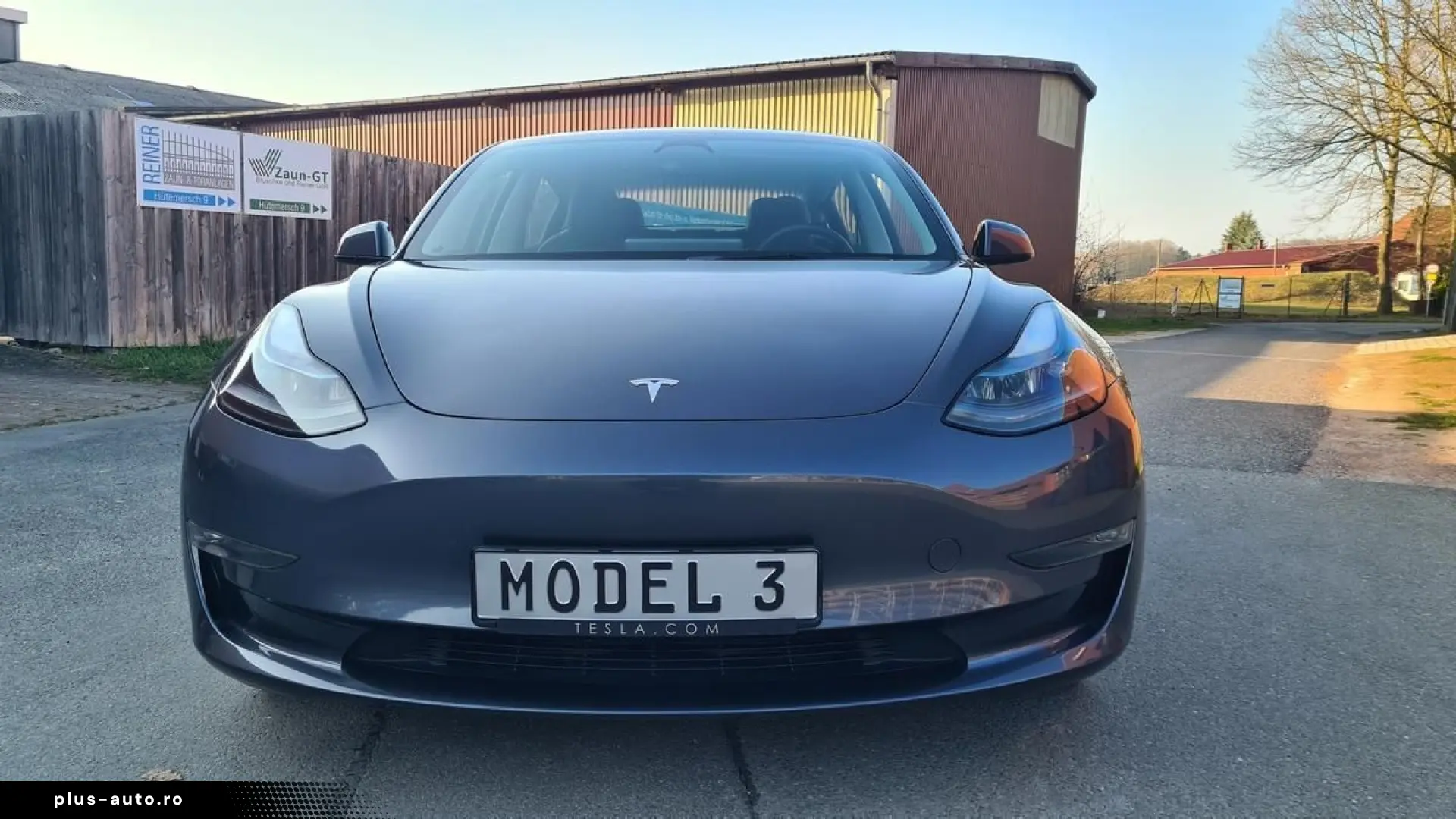 TESLA Model 3 PERFORMANCE