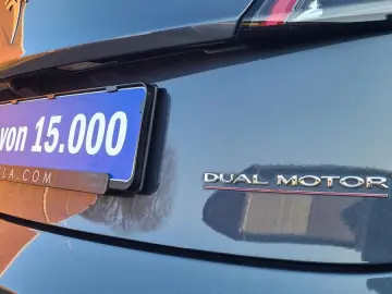 TESLA Model 3 PERFORMANCE