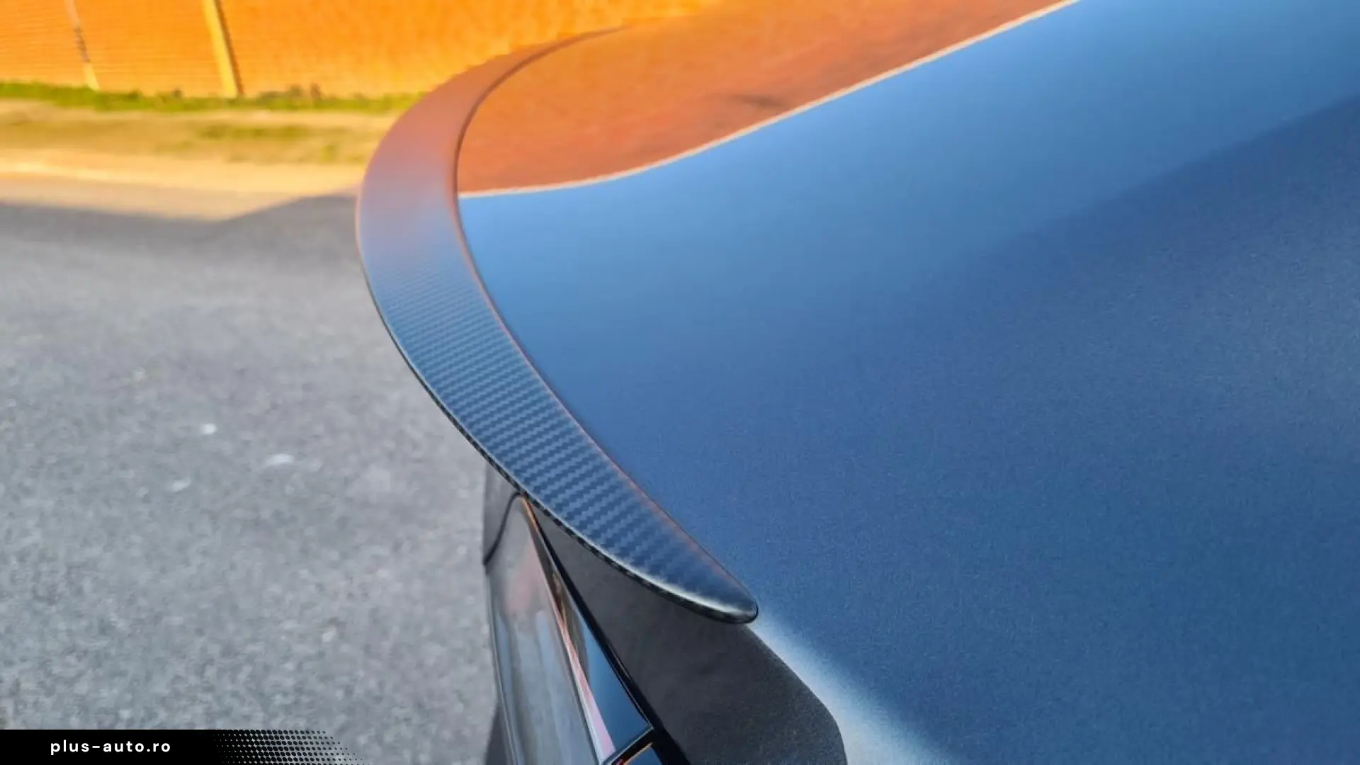 TESLA Model 3 PERFORMANCE