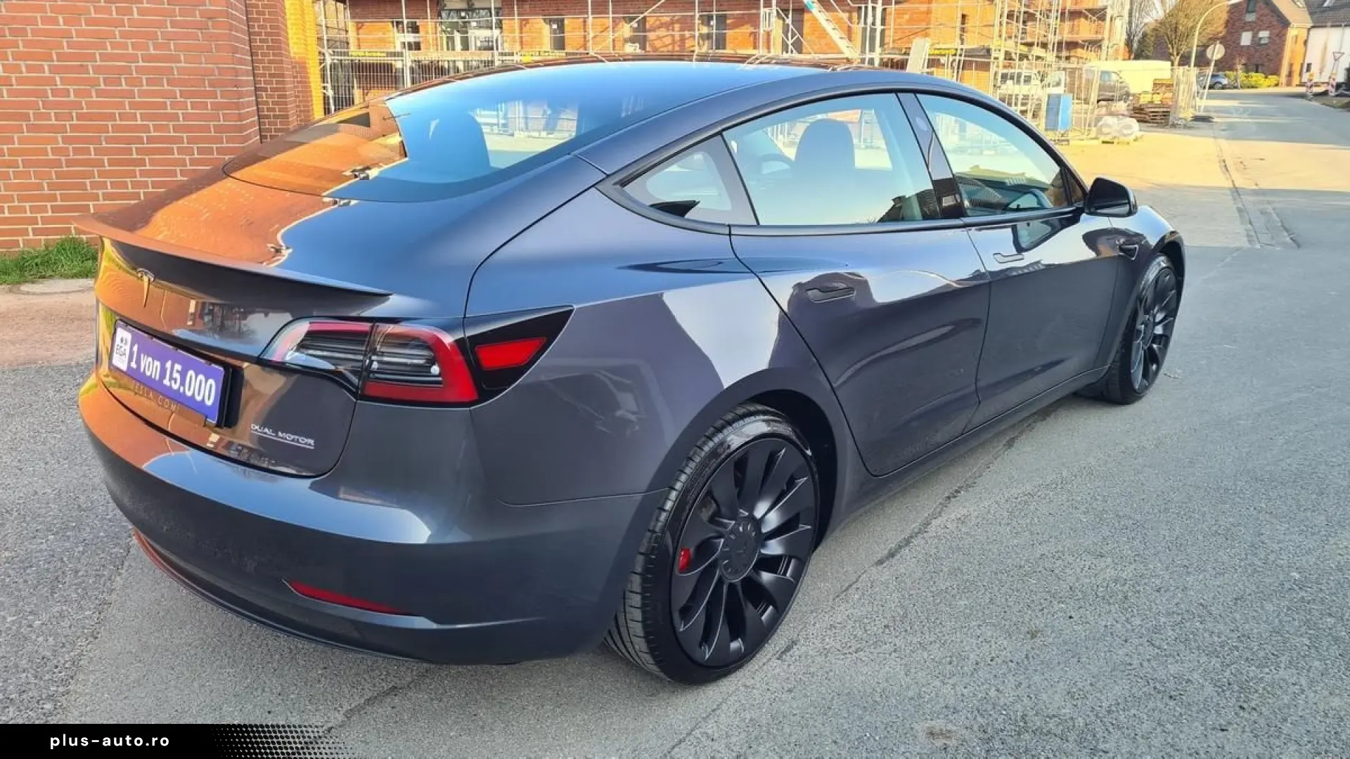 TESLA Model 3 PERFORMANCE