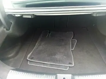 MERCEDES-BENZ Cla 180 d