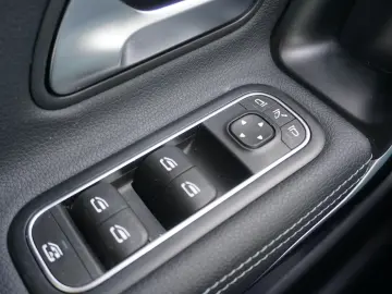 MERCEDES-BENZ CLA 180d Coupé Cp Progressive Wide