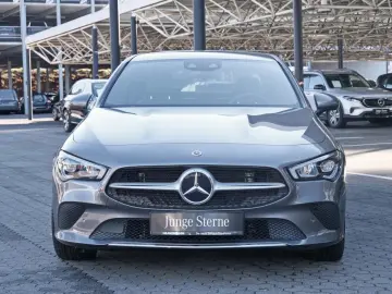MERCEDES-BENZ CLA 180 Coupé Progressive Kamera Navi
