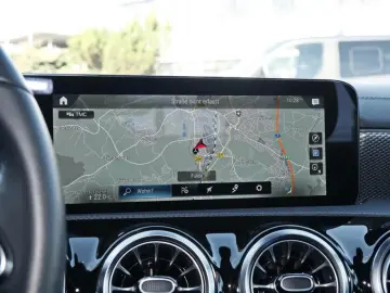 MERCEDES-BENZ CLA 180 Coupé Progressive Kamera Navi