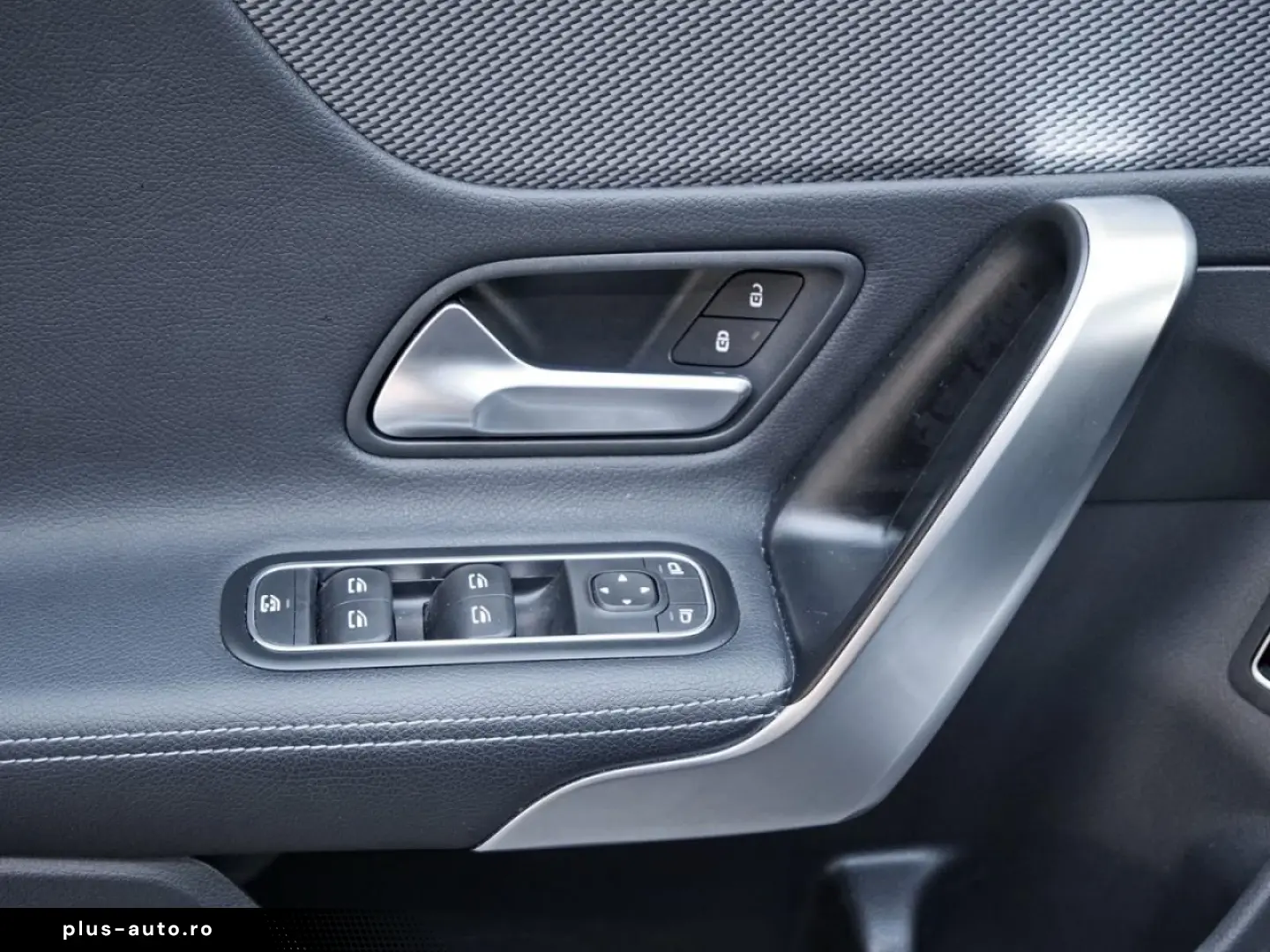 MERCEDES-BENZ CLA 180 Coupé Progressive Kamera Navi