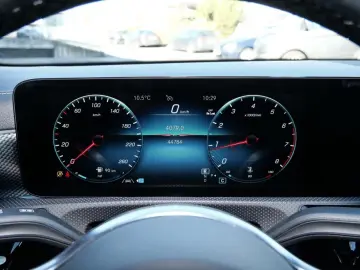 MERCEDES-BENZ CLA 180 Coupé Progressive Kamera Navi