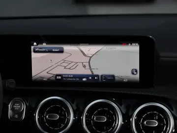 MERCEDES-BENZ CLA 180 MBUX-Navi LED