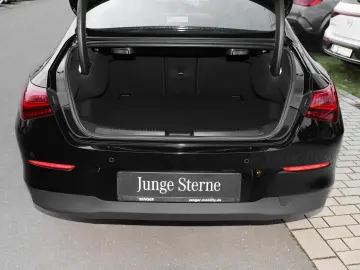 MERCEDES-BENZ CLA 180 MBUX-Navi LED