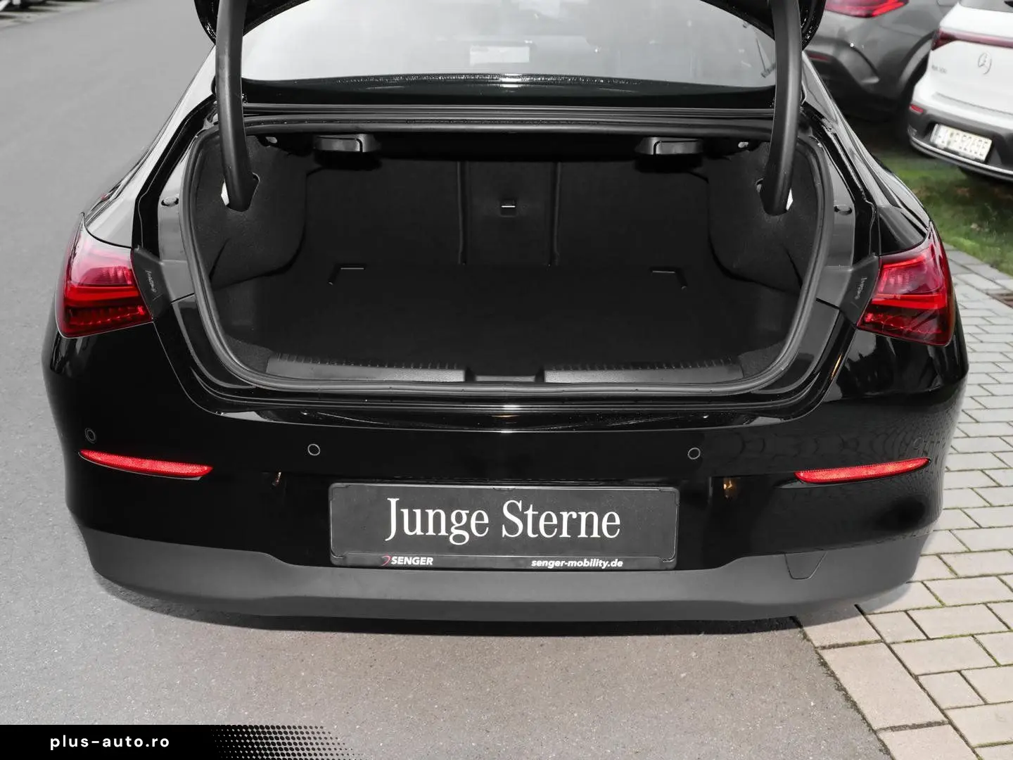 MERCEDES-BENZ CLA 180 MBUX-Navi LED