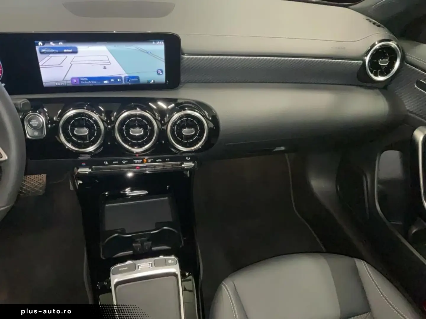 MERCEDES-BENZ CLA 180 PROGRESSIVE