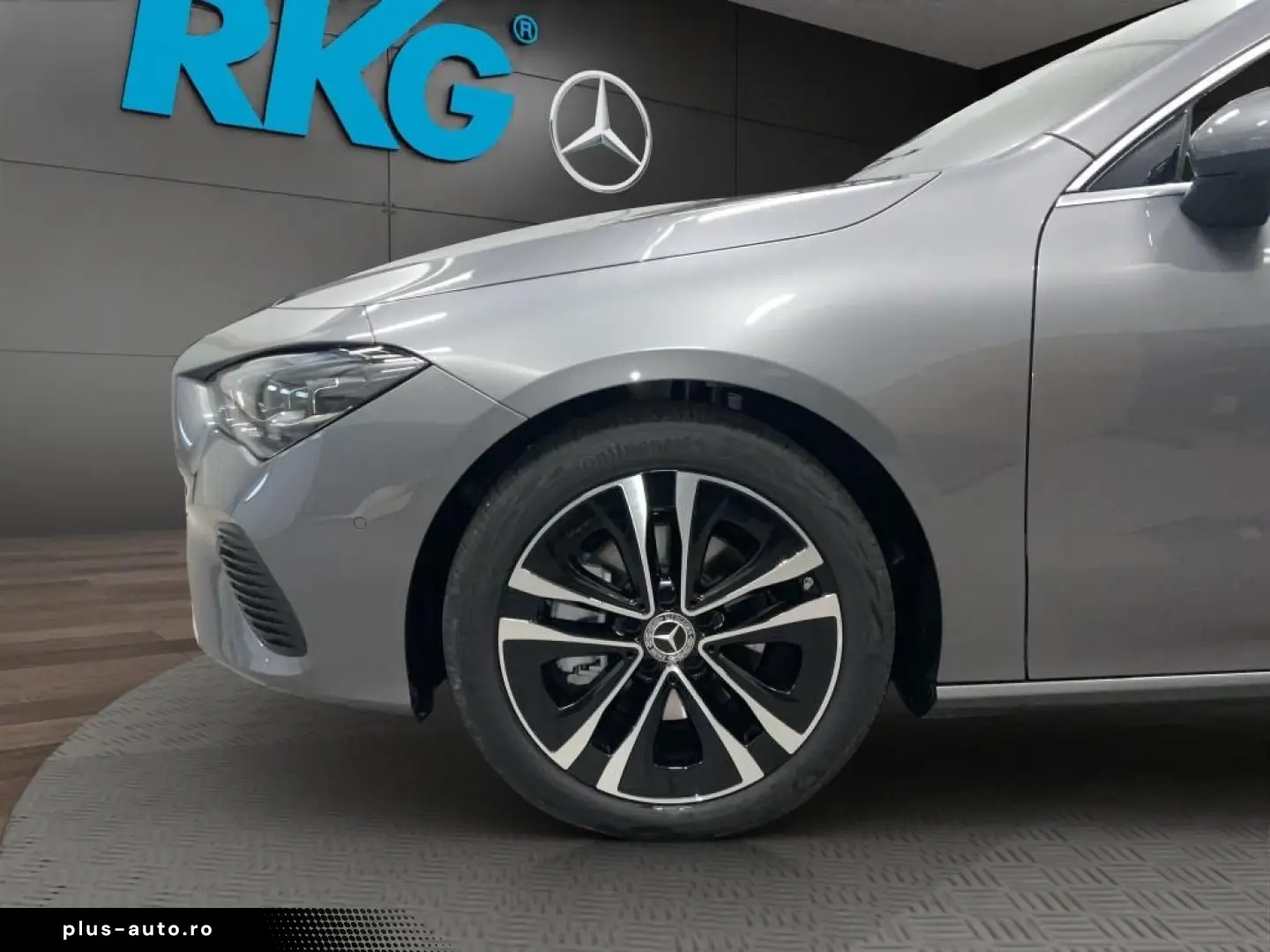 MERCEDES-BENZ CLA 180 PROGRESSIVE