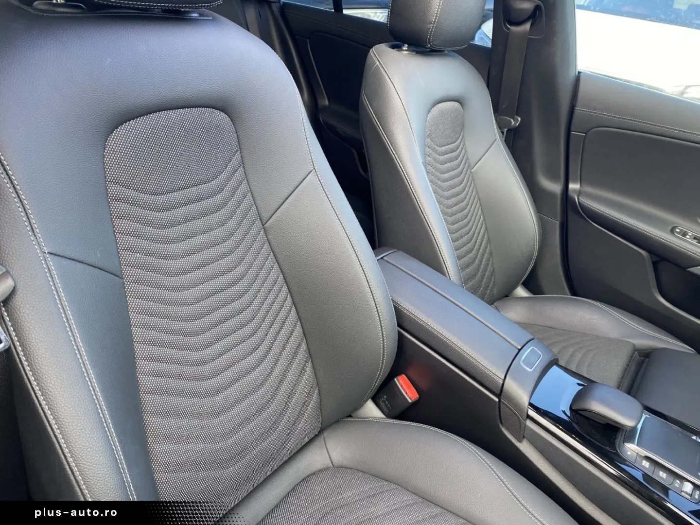 MERCEDES-BENZ CLA 250e   Panorama