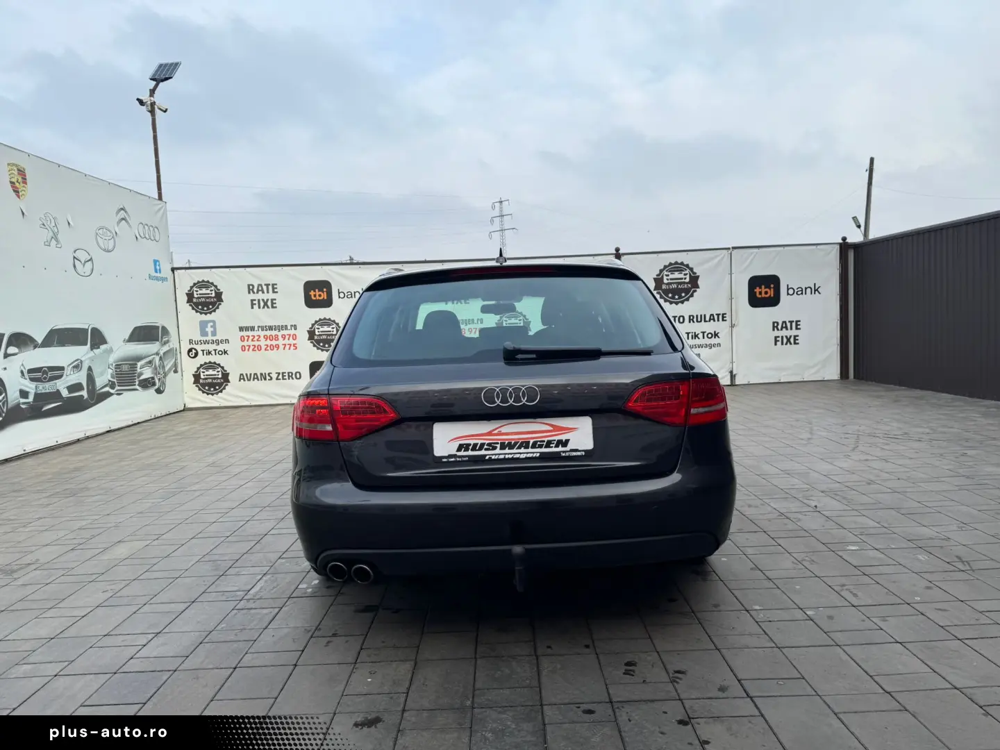 Audi A4 2011 12 2.0