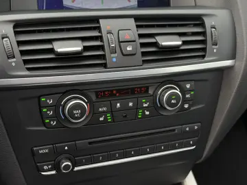 BWM X3 - 2.0d   184cp   xDrive   Automat