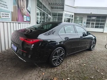 MERCEDES-BENZ CLA 180 7G-DCT Progressive  MBUX PREMIUM