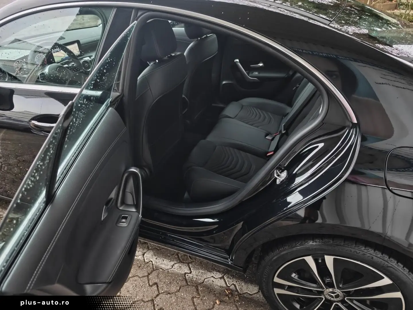 MERCEDES-BENZ CLA 180 7G-DCT Progressive  MBUX PREMIUM