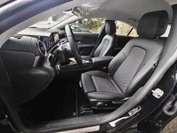 MERCEDES-BENZ CLA 180 7G-DCT Progressive  MBUX PREMIUM